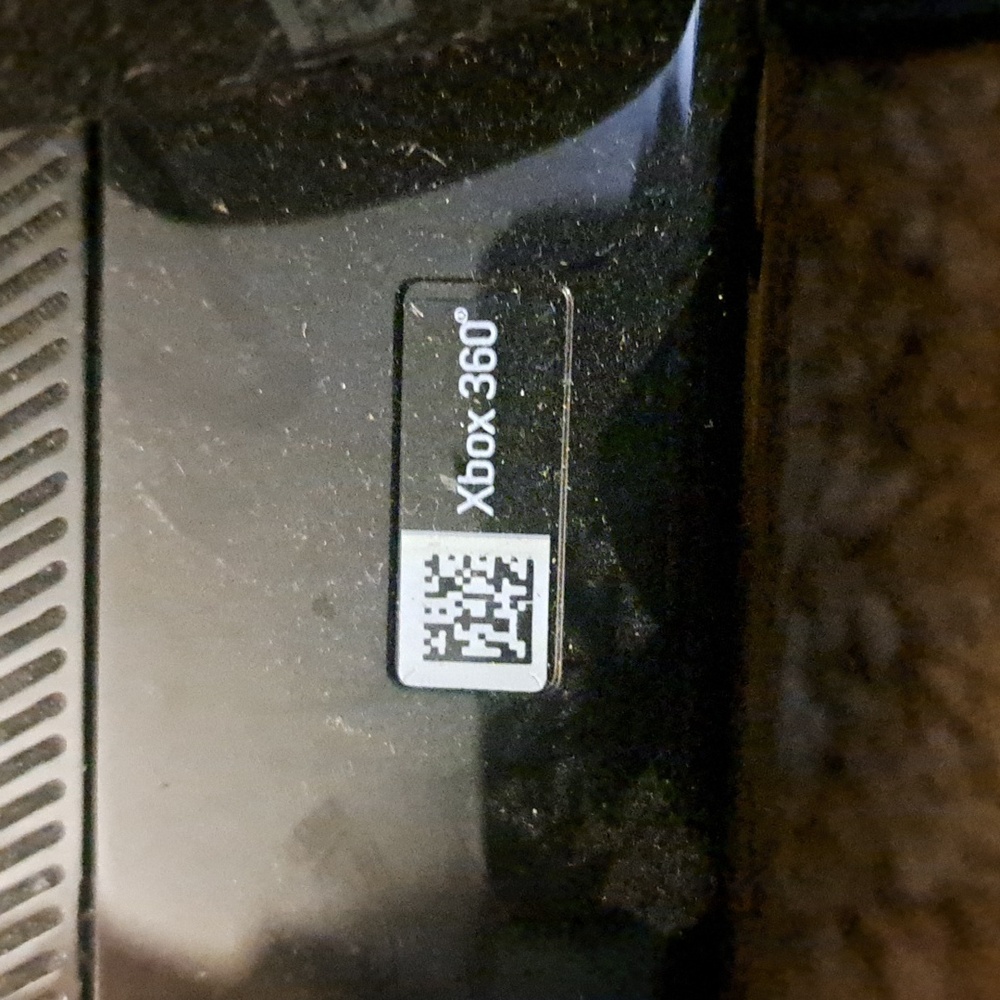 Xbox 360 Kinect Sensor & Kinect SPORTS game - Picture 3 of 11